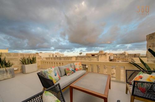 บริการและสิ่งอำนวยความสะดวก, Modern apartment with spacious terrace in Attard by 360 Estates in แอตตาด
