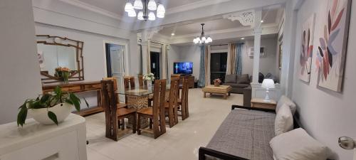 Nasugbu Resort, Beachfront Condo in Canyon Cove A1-101 in Natipuan