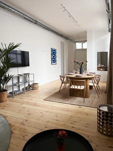 Modern Design 75sq Apartment in Berlin Mitte, Berlin (photo 8)