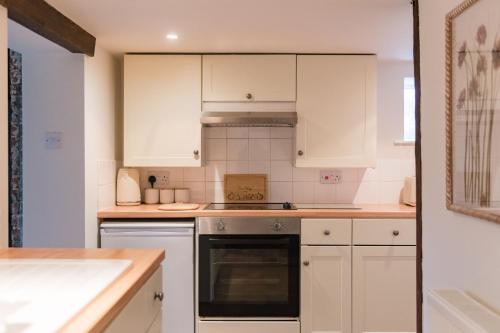 Udvendig, Crow Cottage by Bloom Stays in Badlesmere