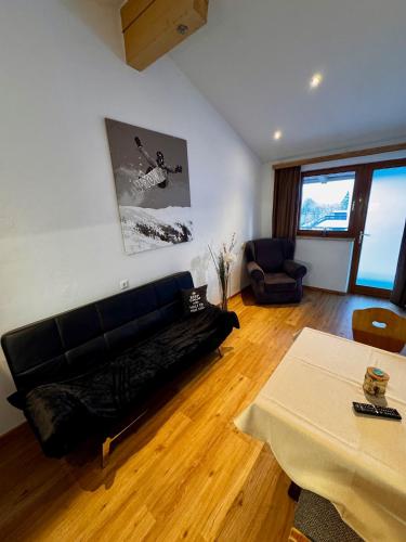 Kleine, nette Ferienwohnung, nahe Ski - und Wanderlift! in Holz