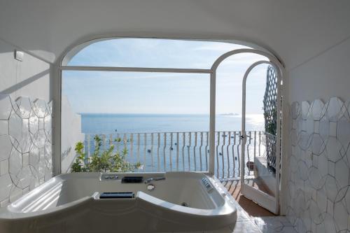 Suite image 2
