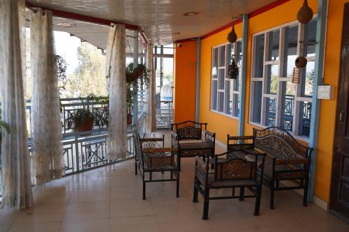 Facilities, Hotel Chail Hill & Restaurant in Khiuri