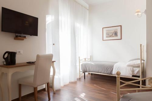 Donna Margherita Rome Suite & Rooms, Rome (photo 10)