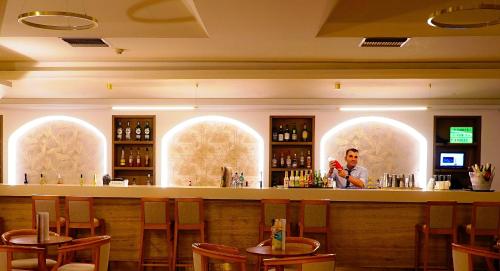 Mediterraneo Hotel - image 5