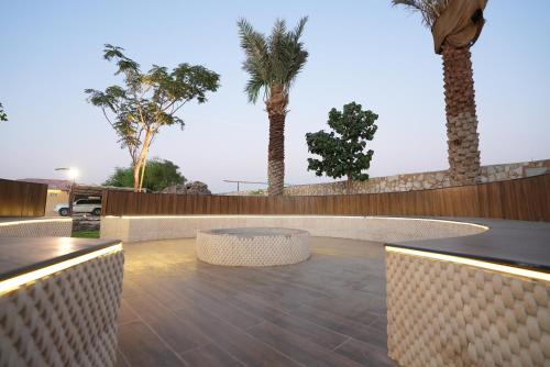 Balcony/terrace, Farm Football court, Jacuzzi, BBQ Sharjah book and make the first impression in Dhaid
