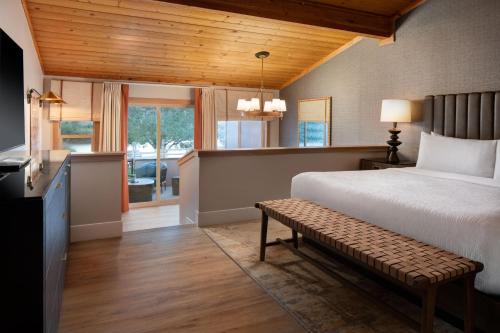 Sleeps 4