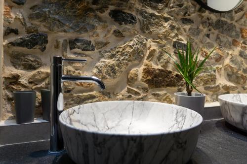 Agali Luxury Stone Suite & Loft Agali Luxury Stone Suite & Loft