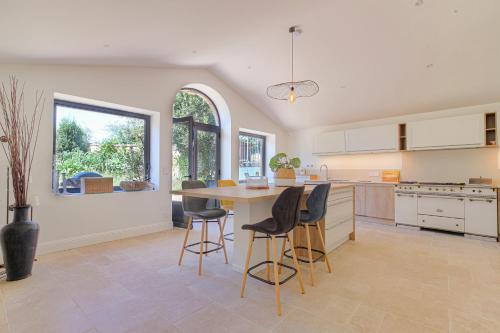 廚房, Domaine du Rocher-Denicé- Beaujolais (Domaine du Rocher-Denice- Beaujolais) in 丹尼斯