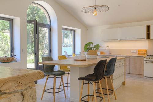 廚房, Domaine du Rocher-Denicé- Beaujolais (Domaine du Rocher-Denice- Beaujolais) in 丹尼斯