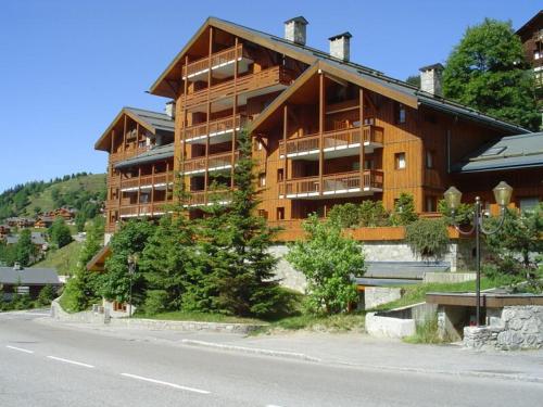 Charmant Duplex 4P avec Terrasse, Piscine et Garage - Méribel Centre, 8 Pers. - FR-1-411-71 (Charmant Duplex 4P avec Terrasse, Piscine et Garage - Meribel Centre, 8 Pers. - FR-1-411-71) in Lezeretta