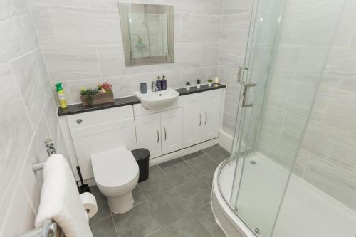 4 bedroom cosy home Birmingham in Quinton