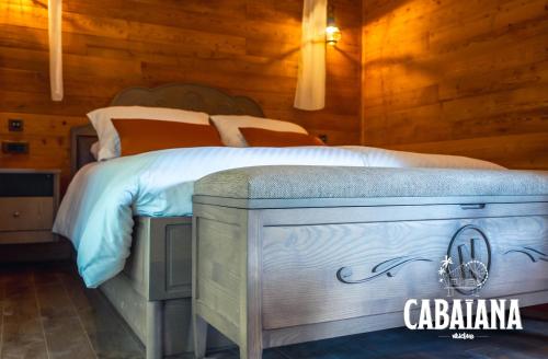 2 bedrooms, 3 beds