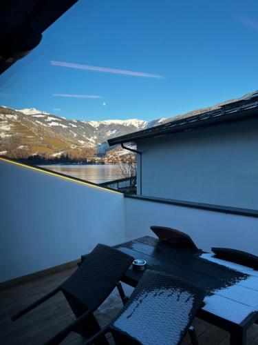 View, Lakeside Penthouse 16 in Zell Am See