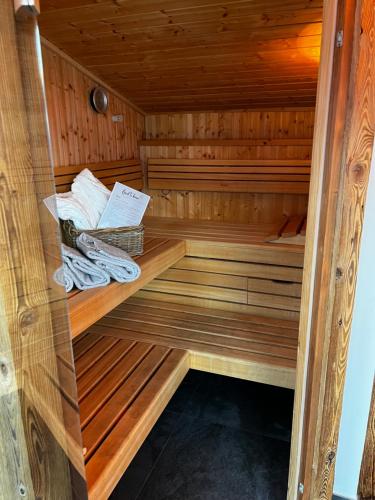 Sauna, Lakeside Penthouse 16 in Zell Am See