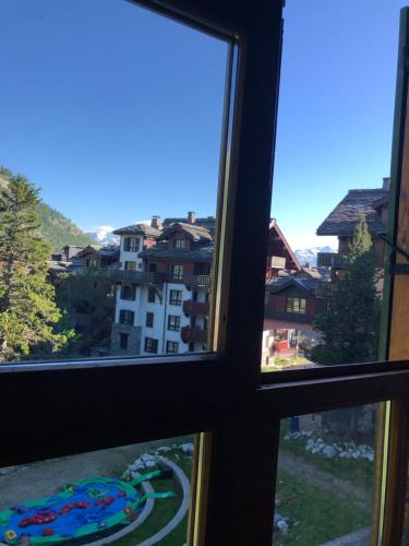 View, Grande Marmotte, Ski aux pieds, Le Refuge du Montagnard, Arc 1950 in Arc 2000