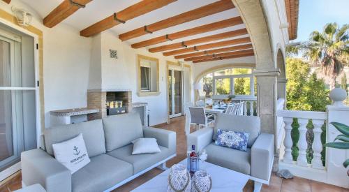 Balcony/terrace, Marquesa BH by CARLOSFERIEN in La Pedrera
