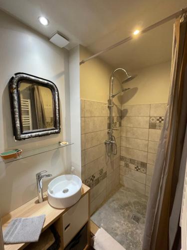 ฝักบัว, Duplex à Samadet (Duplex a Samadet) in โอโลรง-เอแรร์