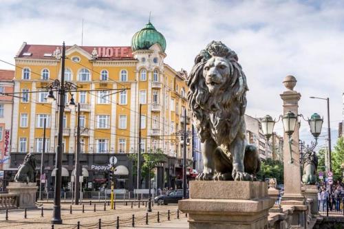 The White Apartment 3BR - free parking, Sofia (Foto 6)