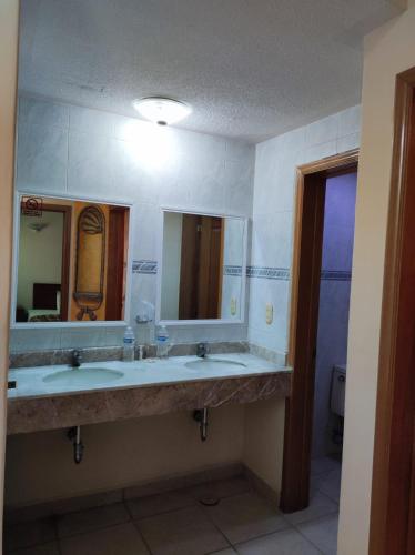 Hotel Quinta Loriffe - 샤워실