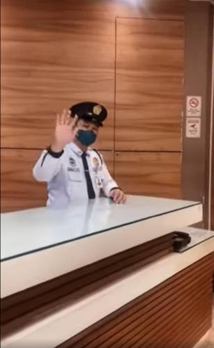 Vestíbul, Casa de 100 m2 amb 1 habitació i 1 bany privat a Ermita (Manila Real Residences Studio 9A) near Ajuntament de Manila