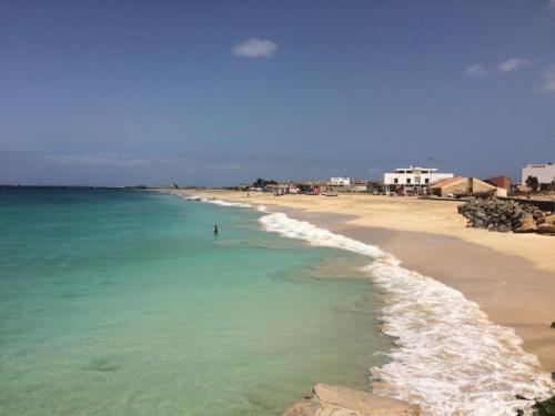 Strand, Joli et fonctionnel proche centre et plage in Vila do Maio