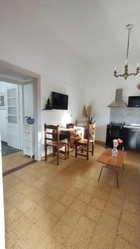 Salinas House