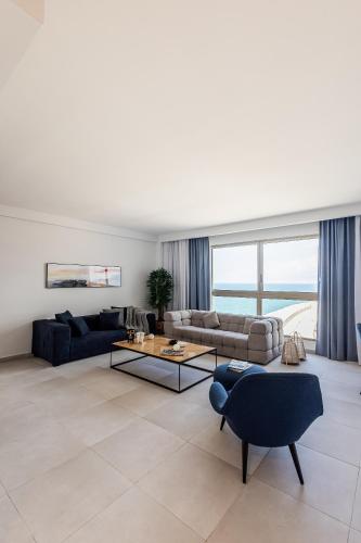 The View - Saint George Hotel - image 13