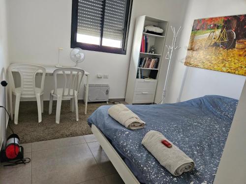 בית בפארק ,אור יהודה in Priemiestis/oro uostas