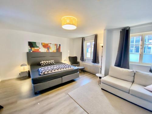 Ferienhaus "Sofia" Anno 1650, NEU - Top Lage - Tempur Beds - WIFI - Parking - im Herzen von Detmold-Altstadt, Historische Stadtmauer, Old lane Detmold in Detmold, Deutschland