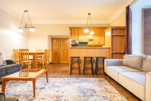Old Town - Kohtu Apartment, Tallinn (photo 8)