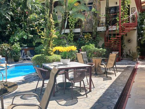 Swimming pool, Coyaba Tropical Elegant Adult Guesthouse in Quepos