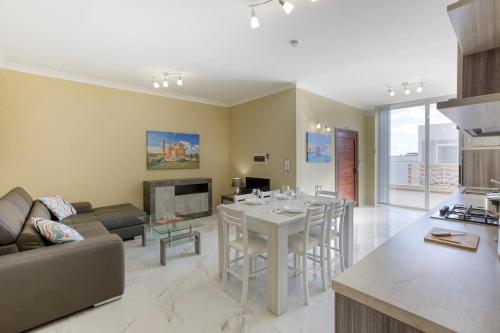 Penthouse, Seaview, Beautiful 2br Apt 4, Marsaskala (foto 7)