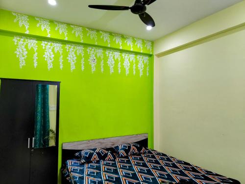 2 BHK & Balcony Nature's Theme Apartment Homestay, Prayagraj (fotografie 3)