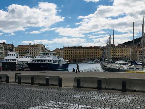 Joli nid douillet au Vieux-Port, Marsiglia (foto 7)