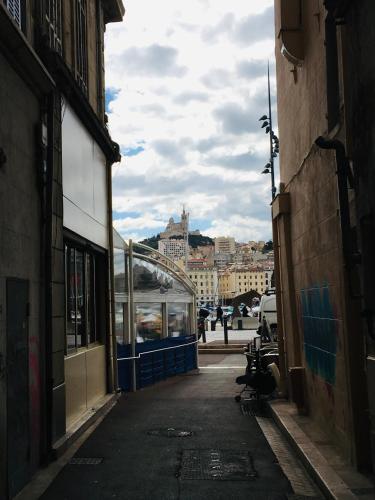 Joli nid douillet au Vieux-Port, Marsiglia (foto 8)