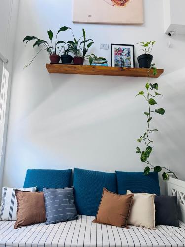 One-Bedroom Apartment image 6
