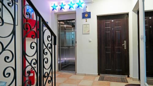 Apartments Bramar - image 4