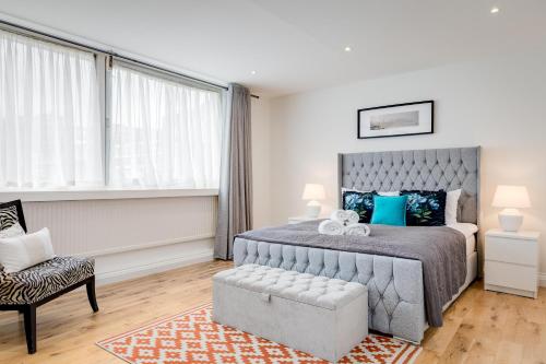 4-bedroom villa in Marble Arch - image 8