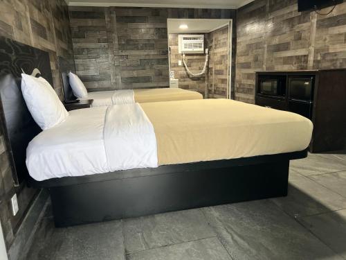 Beverly motel Room Type - Double Room with Private Bathroom