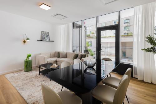 2 bedrooms, 3 beds