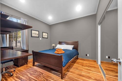 4BR Oasis with Heated Pool & Spa in Altadena, USA