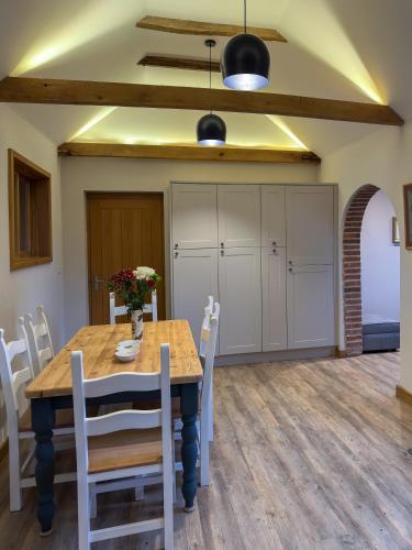 Kitchen, The Granary in Hellingly
