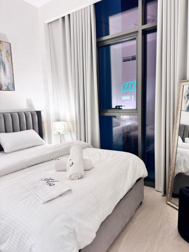 Burj Khalifa view modern 1BHK with balcony, Dubai (photo 7)