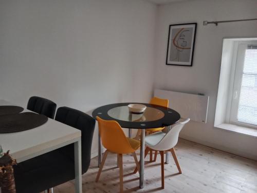 Pounette, appartement T2, centre thermes Luxeuil in Luxeuil-les-Bains