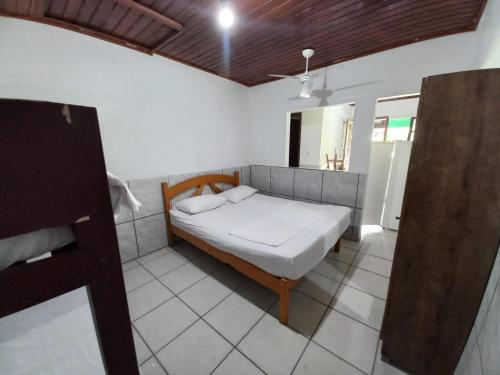 Standard Double or Twin Room with Garden View image 2