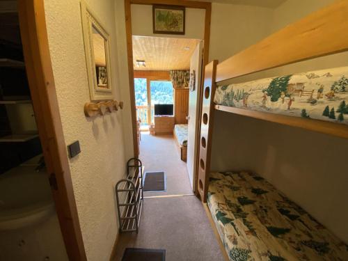 Residence Le Genevrier - Studio pour 4 personnes en plein centre de Meribel dans une residence calme in Lezeretta