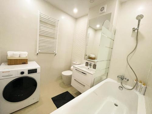 Metropolis Elegance Room Type - Apartment with City View