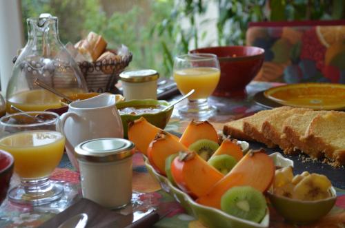 Ételek és italok, Couette Et Cafe Creme in Le Coudray
