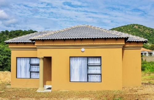 Eden Groove Luxury self catering Guesthouse in Matsulu